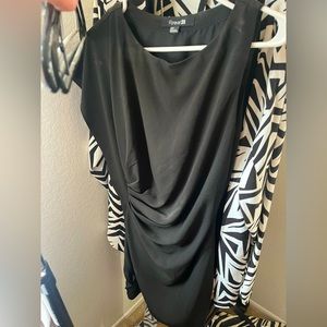New classy black dress size small